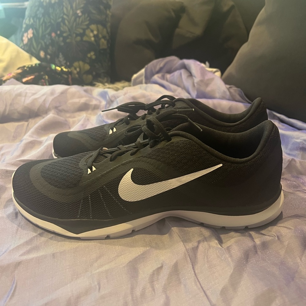 Nike Men’s Sneakers NWOT